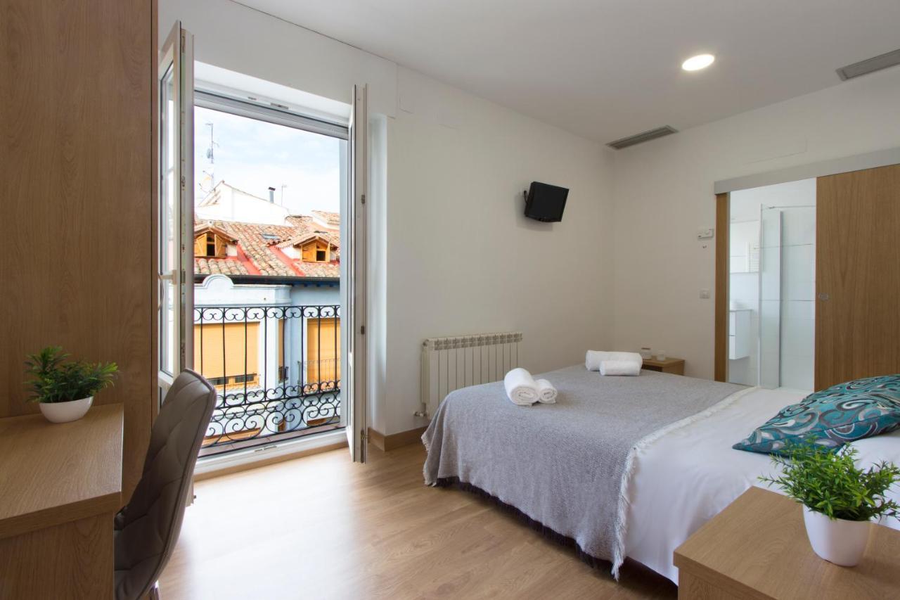Hostal La Numantina Логроньйо Екстер'єр фото