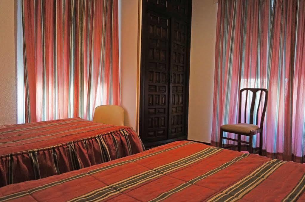Hostal La Numantina Логроньйо Екстер'єр фото