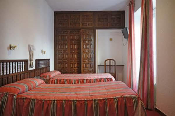 Hostal La Numantina Логроньйо Екстер'єр фото